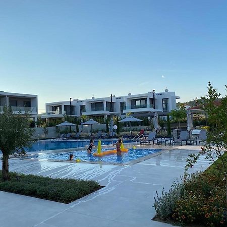Olea Luxury Apartments Nikiti  Buitenkant foto